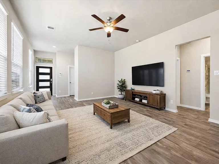 7043 Coneflower Creek Ct — Photo 5