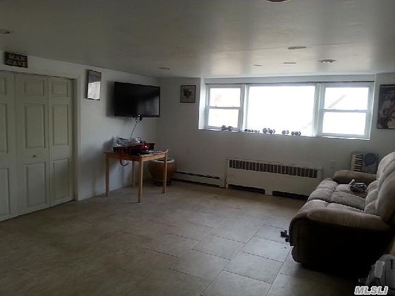 3rd image of 59 W Penn St
