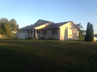 6410 E Pontaluna Rd, Fruitport, MI 49415