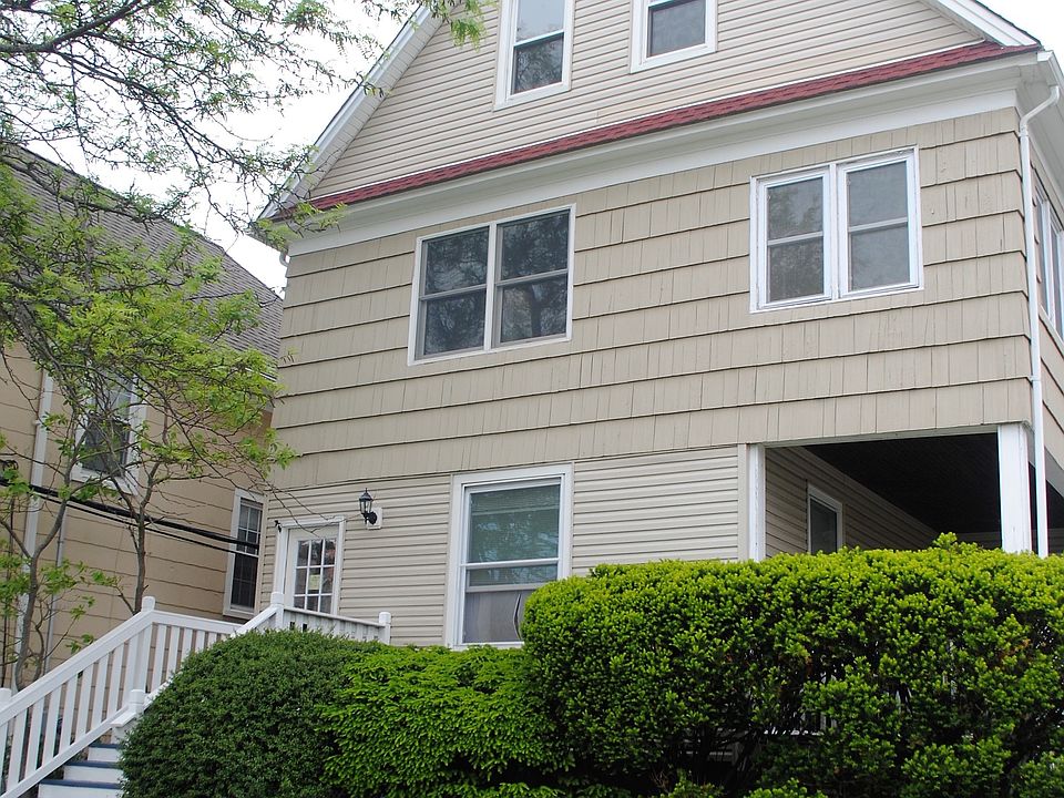 2 levels on the second floor