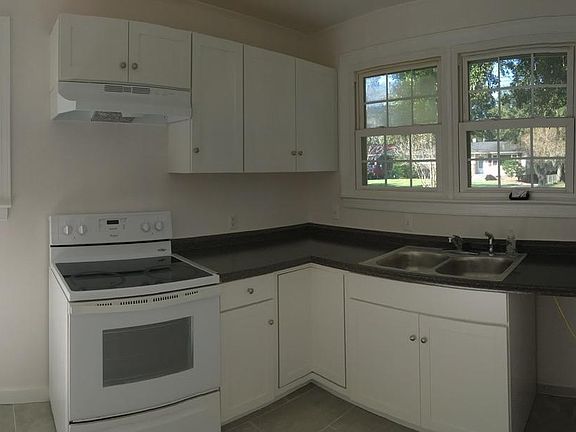 3rd image of 1521 Bexley St