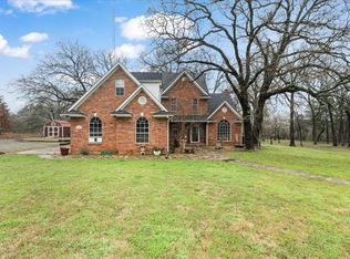 465 Oak Ridge Rd, Denison, TX 75021