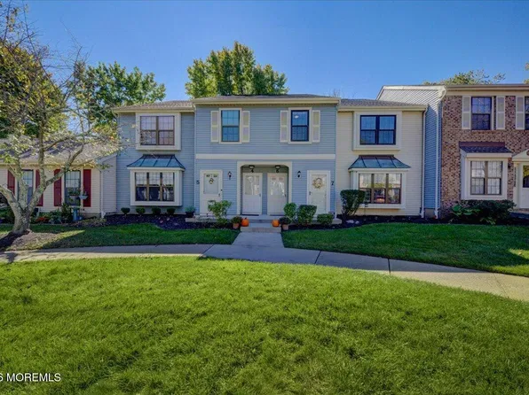 8 Deptford Court #6, Freehold, NJ 07728