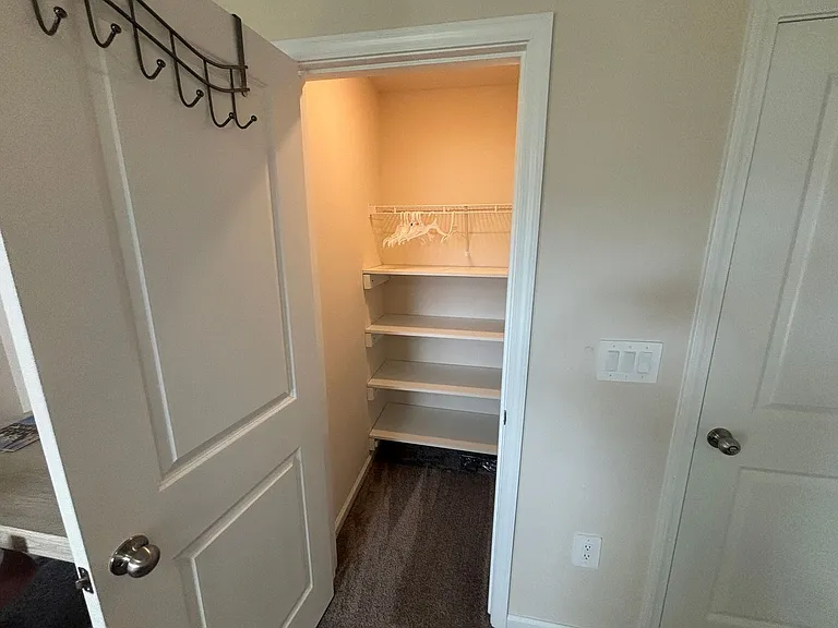 317 Aintree Ave — Photo 17