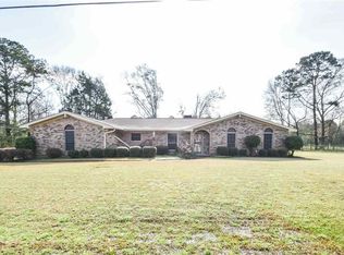 1018 Westbury Sq, Jackson, MS 39212