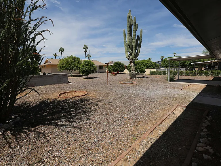 10631 W Salem Dr — Photo 32
