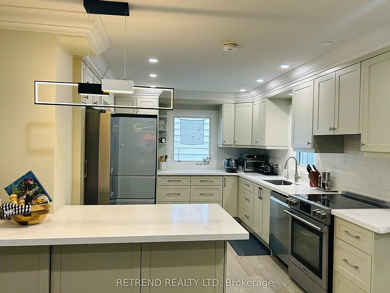 22 Wentworth Ave — Photo 16