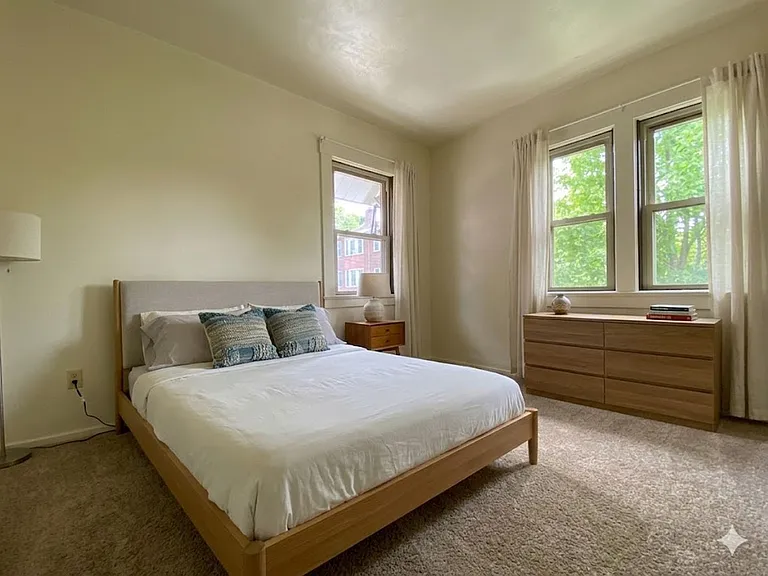 2225 Murray Ave — Photo 13