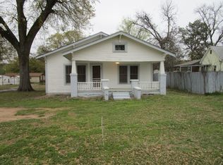 207 W 3rd St, Omaha, TX 75571