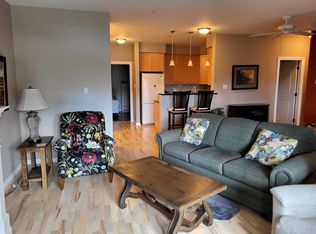 399 Wembley Rd #101, Parksville, BC V9P 0A6