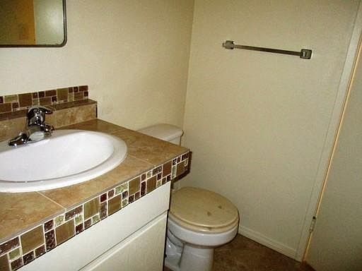 3rd image of 73528 Buena Vista Dr