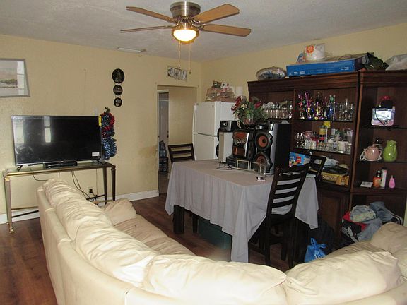 3rd image of 1331 S M Street