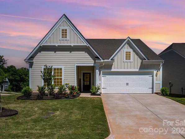 153 Pampas Pl, Statesville, NC 28625