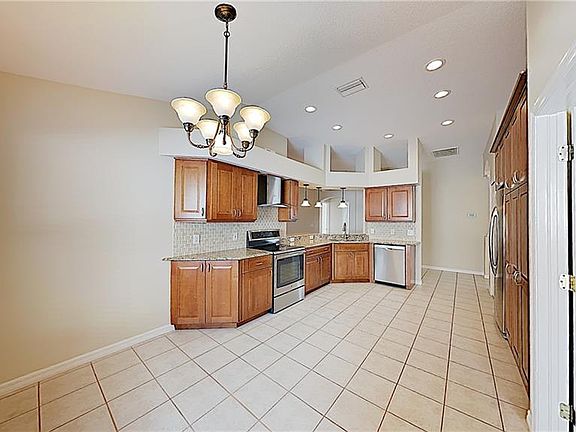 4th image of 2956 Hickory Grove Dr