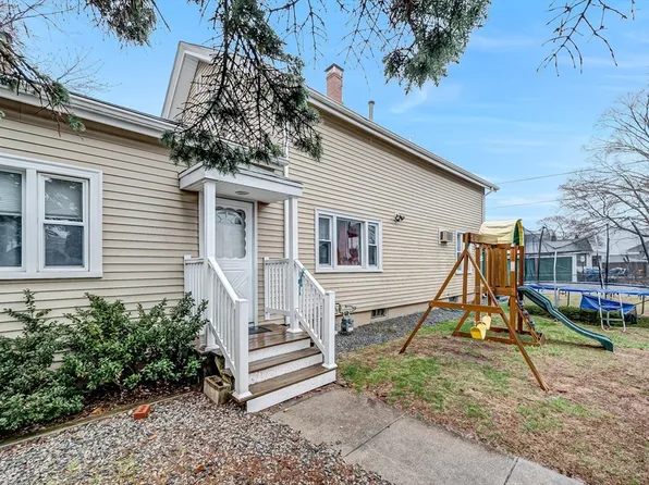 6 Jane St, Pawtucket, RI 02860