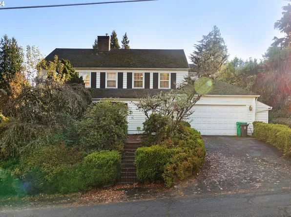 2414 S Military Rd, Portland, OR 97219