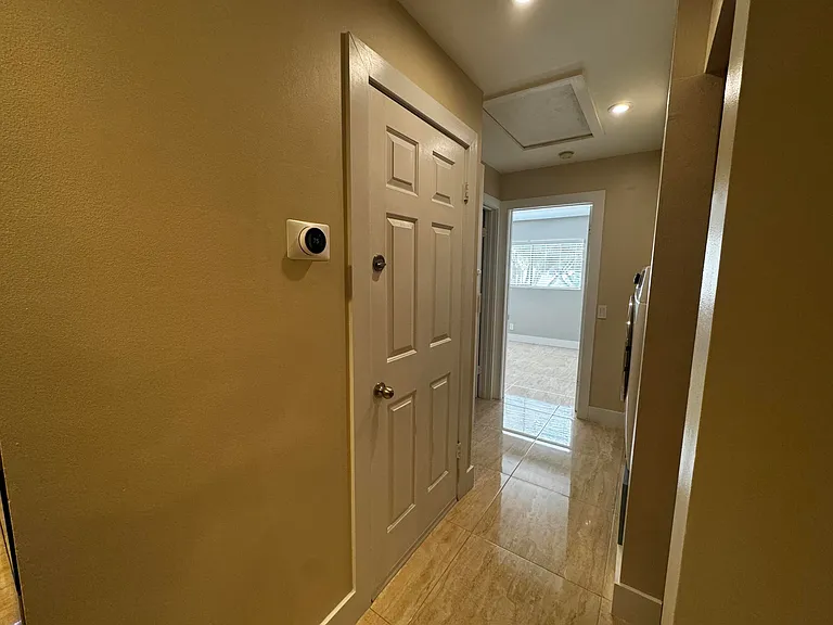 5520 Coach House Cir #G — Photo 31