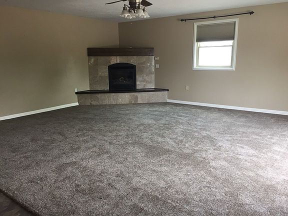 Great Room/gas fireplace 