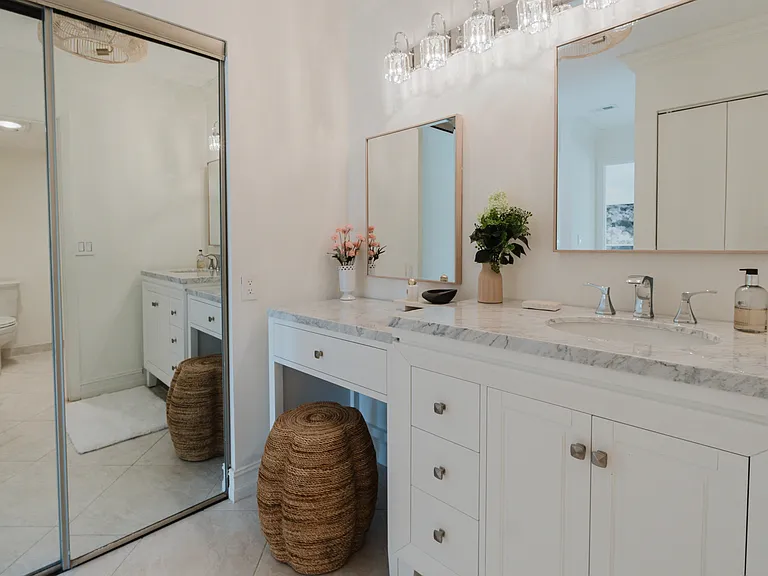 9277 Vista Del Lago #39B — Photo 7