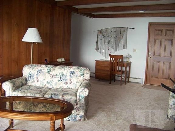 3rd image of 3705 N Shore Dr
