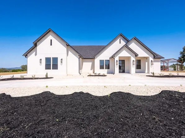 344 MARTINGALE TRAIL, Bandera, TX 78003