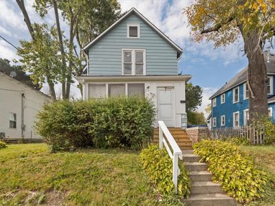 710 S Martin Luther King Jr Ave, Waukegan, IL, 60085