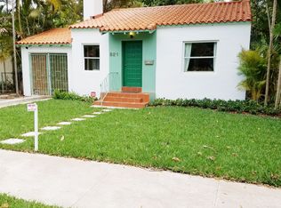 821 Granada Groves Ct, Coral Gables, FL 33134