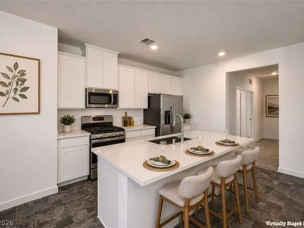 5722 Old Pine St, North Las Vegas, NV 89081