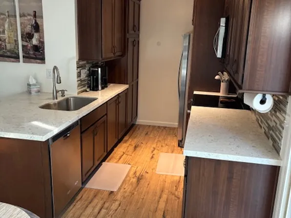 1028 Marina Dr, Napa, CA 94559