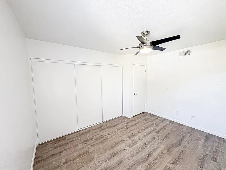 Maryland Court Apartments — Photo 55