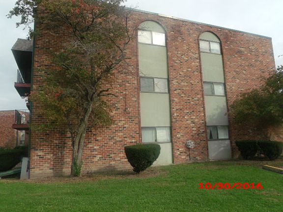 2nd image of 13713 S Stewart Ave #13A1E