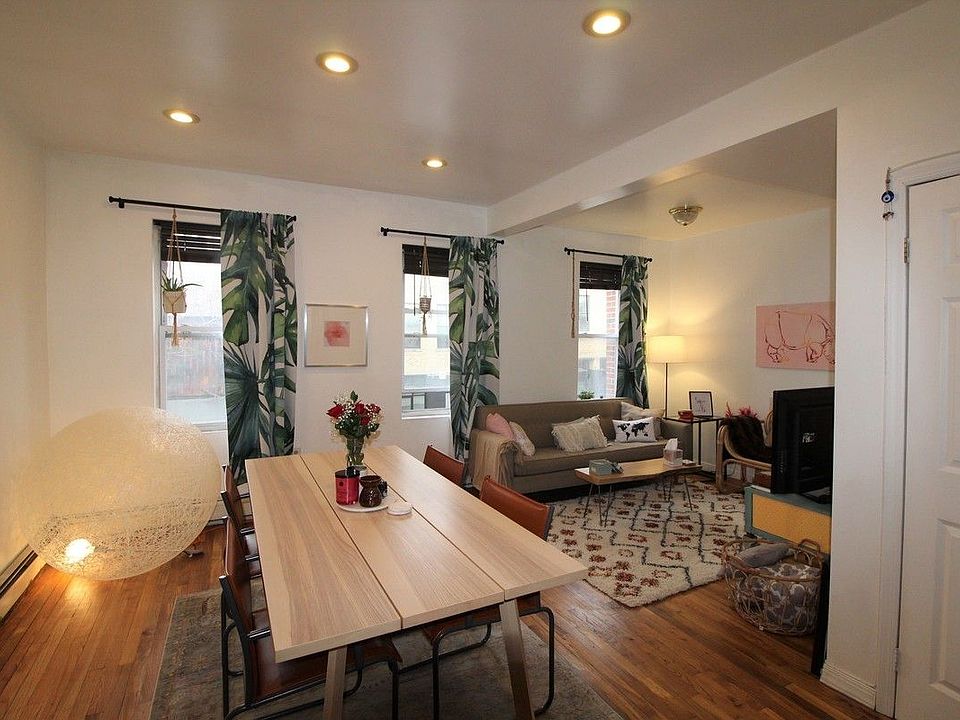 1st image of 584 Sackett St #2