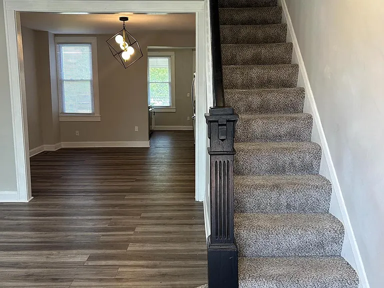 2828 Lake Ave — Photo 3