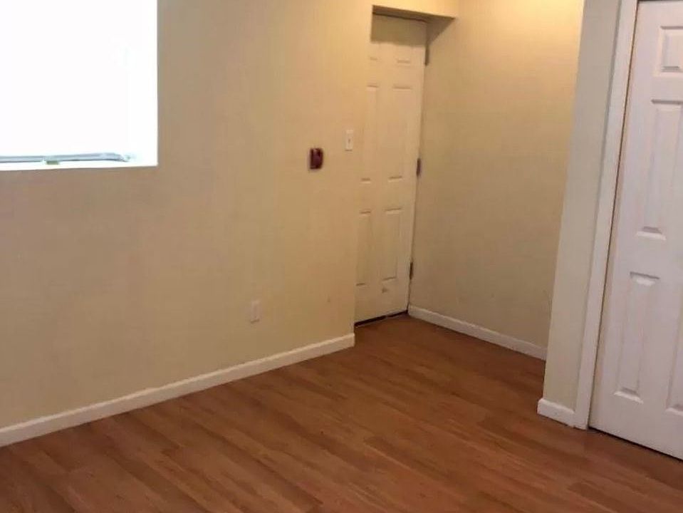 2nd image of 2979 Frankford Ave #10543014