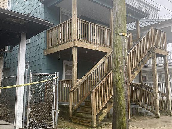 3rd image of 1818 Lincoln Ave