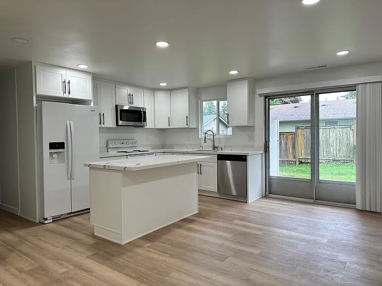 3021 SW 316th St — Photo 5