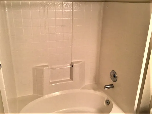 113 Trickle Dr — Photo 10