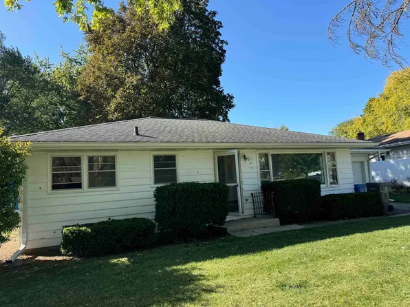 6003 Sylvan Ln, Monona, WI 53716