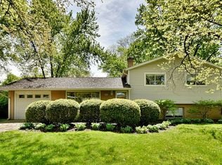 22W469 Birchwood Dr, Glen Ellyn, IL