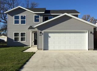 113 18th St NW, Minot, ND 58703