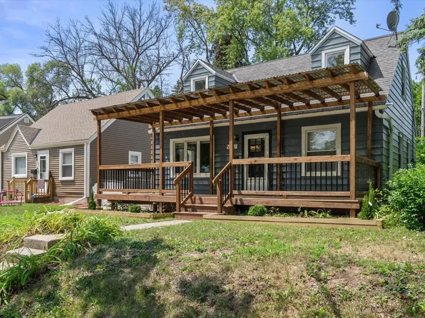 5277 N 51st BOULEVARD, Milwaukee, WI 53218