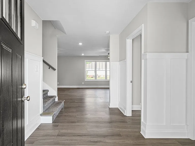 528 Macy Lynn Dr — Photo 4