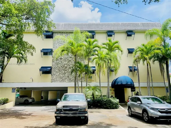 427 Santander Ave APT 205, Coral Gables, FL 33134