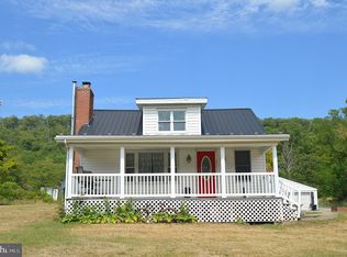 3182 Valley Rd, Berkeley Springs, WV 25411