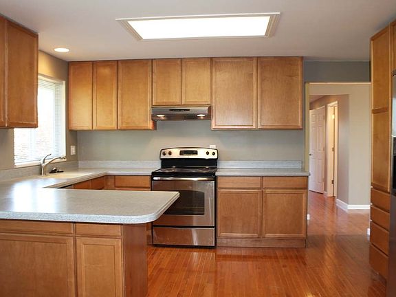 3rd image of 27517 12th Pl S