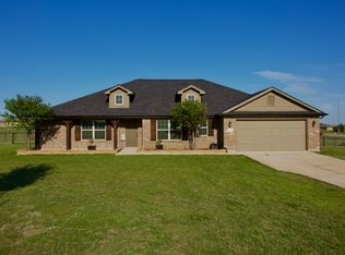 139 Live Oak Ln, Decatur, TX 76234