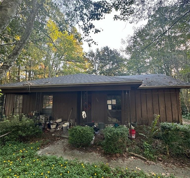 1st image of 3731 Charlotte St