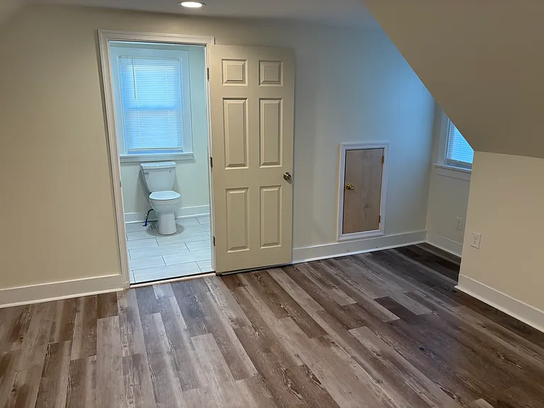 4928 Lancaster St — Photo 7