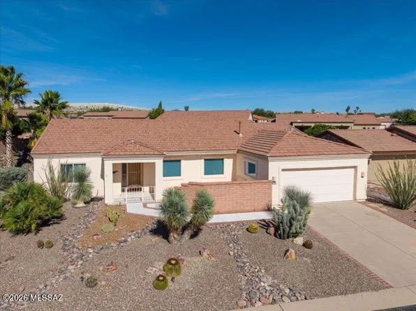 1698 W Baltusrol Dr, Green Valley, AZ 85622