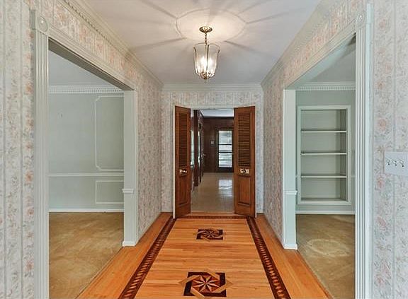 Beautiful wood floors in entry